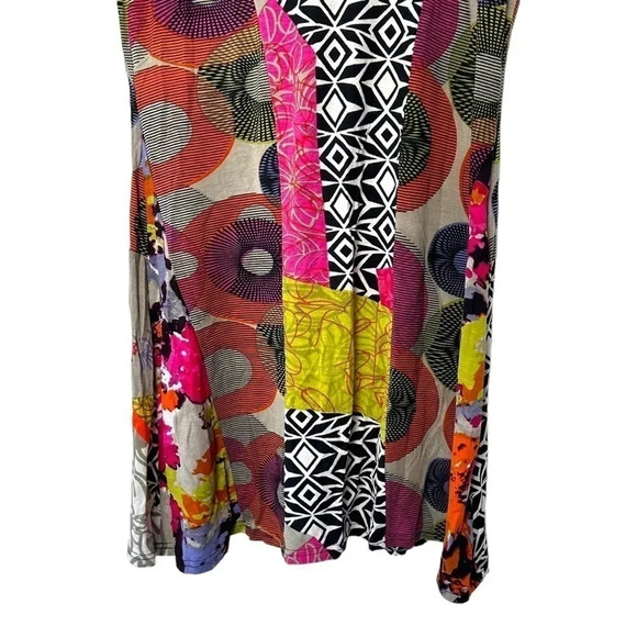 Fashion Fuse women's L multicolor psychedelic short sleeve V-neck‎ tunic artsy - Picture 6 of 7
